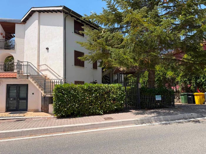 Appartamento trilocale in vendita in Viale Padre Giovanni Minozzi, Centro, Rocca di Mezzo
