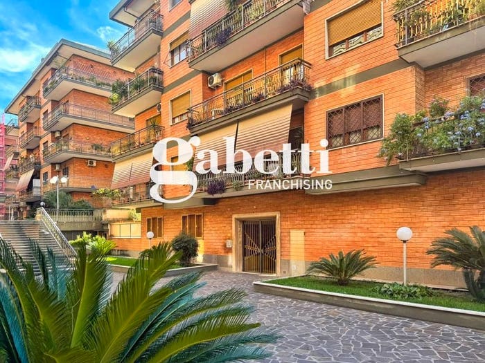 Appartamento trilocale in vendita in Via Collatina, Villa Gordiani, Roma
