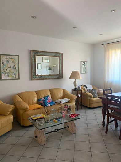 Casa con 6 locali in vendita in Forte Dei Marmi