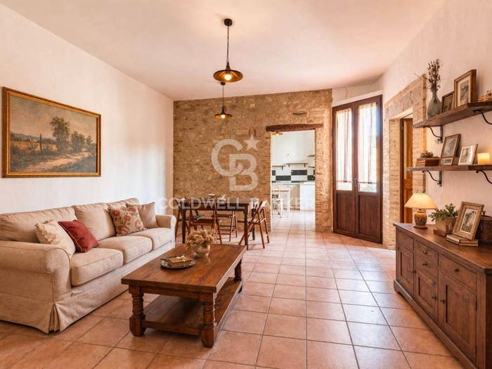 Casa con 6 locali in vendita in Via Edoardo Cattaneo, Centro, Gualdo Cattaneo