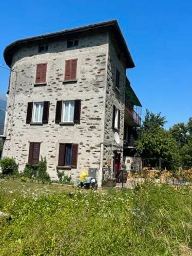 Appartamento con 5 locali in vendita in Torchione Moia, Albosaggia