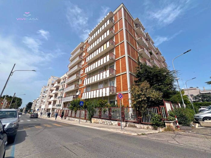 Appartamento quadrilocale in vendita in Via Turi, Putignano