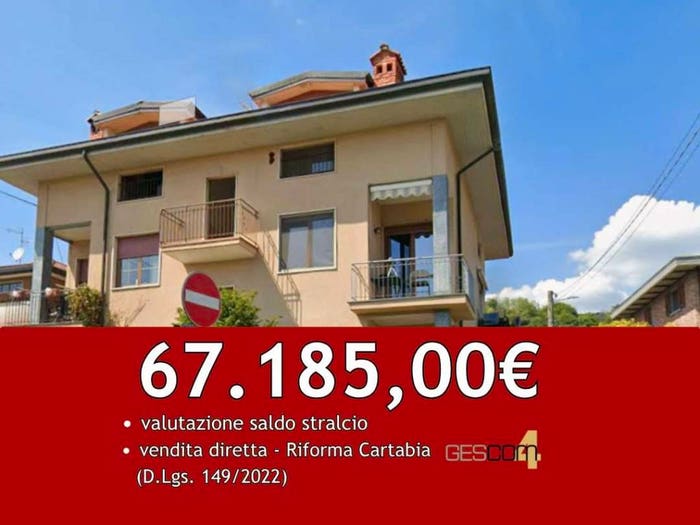 Casa con 6 locali in vendita in Via Ambrogio Fumagalli, Piazza Caduti, Sotto il Monte Giovanni XXIII