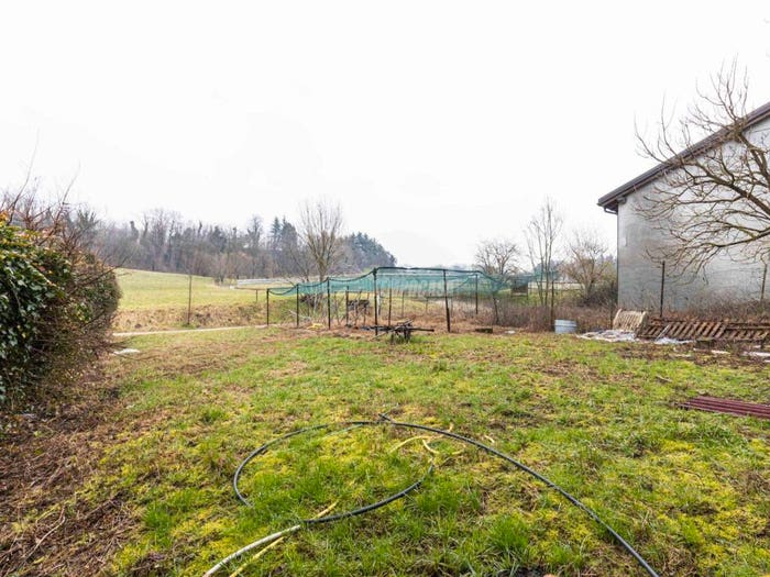 Appartamento con 6 locali in vendita in Via Brascesco, Camisasca, Costa Masnaga