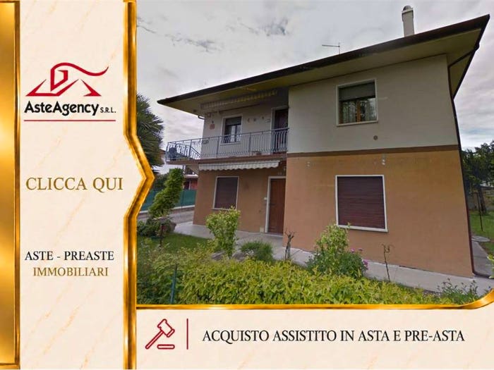 Appartamento quadrilocale in vendita in Via Pialoi, Zona Industriale, Marcon