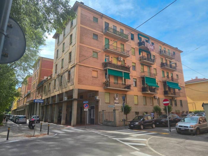 Appartamento trilocale in vendita in Via Louis Pasteur, Borgo Panigale, Bologna