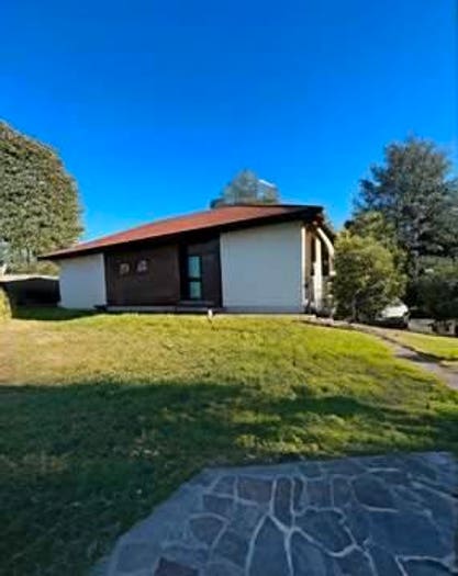 Appartamento con 5 locali in vendita in Via Leonardo da Vinci, Centro, Costa Masnaga