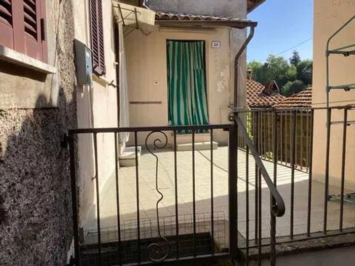 Appartamento con 6 locali in vendita in Via Del Poggio, Bassano Romano