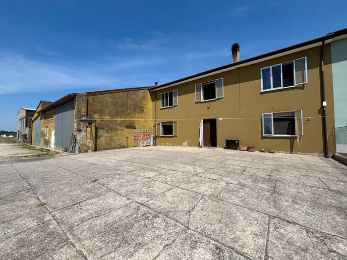 Casa con 6 locali in vendita in Via Ca' di Dio, Cerea