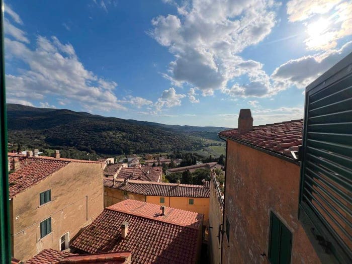 Appartamento quadrilocale in vendita in Centro, Castagneto Carducci