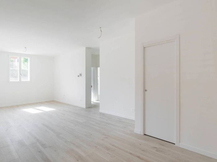 Appartamento trilocale in vendita in Via Giuseppe Garibaldi, Centro Garibaldi, Casalecchio di Reno