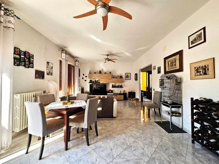 Appartamento con 5 locali in vendita in Venturina, Campiglia Marittima