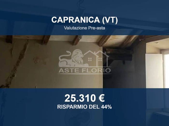Appartamento trilocale in vendita in Vicolo del Corallo, Centro, Capranica