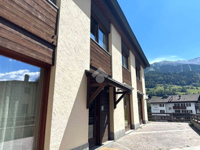 Appartamento trilocale in vendita in Via Roma, Centro, Bormio