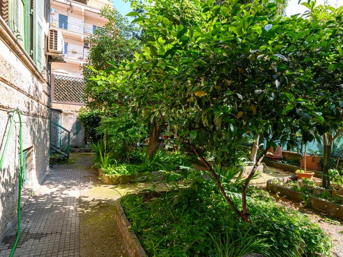 Casa con 6 locali in vendita in Via Spoleto, Villa Fiorelli, Roma