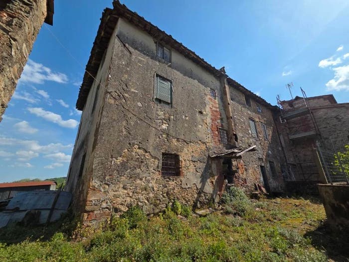Casa con 6 locali in vendita in Massa Macinaia San Leonardo, Capannori