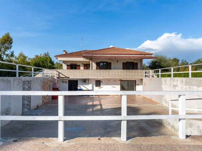Casa con 6 locali in vendita in Località Fenosu, Oristano