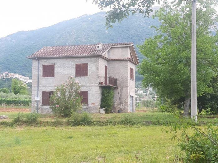 Casa trilocale in vendita in Via Colle Pipino, Posta Fibreno