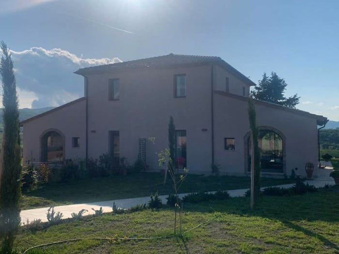 Casa con 5 locali in vendita in Via del Colombaino, Centro, Lajatico