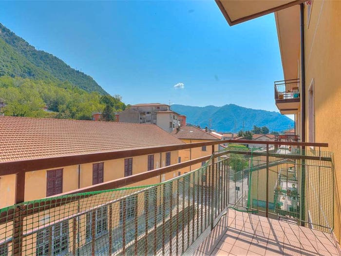 Appartamento trilocale in vendita in Via XX Settembre, Maslianico