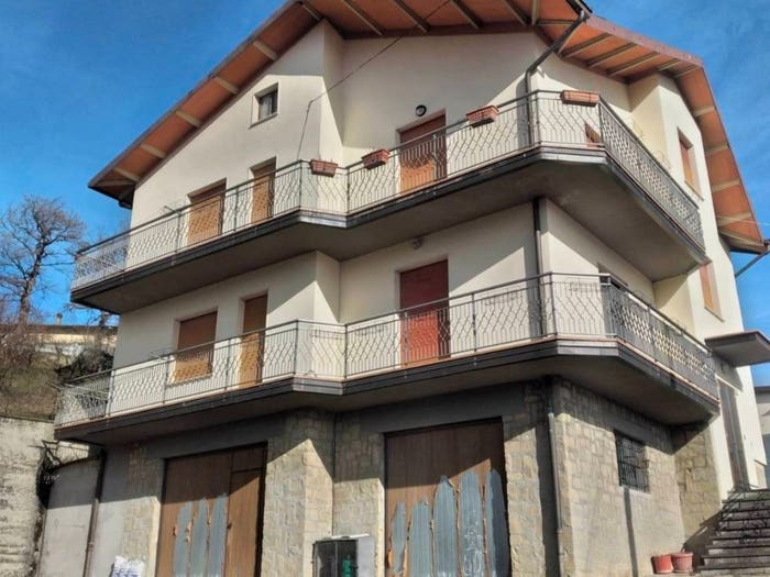 Casa con 6 locali in vendita in Costa De Grassi, Castelnovo Ne' Monti