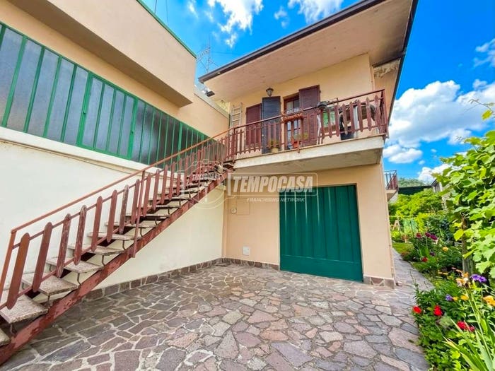 Casa con 5 locali in vendita in Via Tengattini, Paratico
