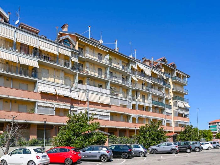 Appartamento trilocale in vendita in Via Oristano, Nichelino