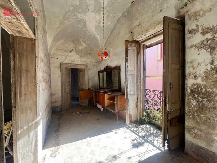Casa con 6 locali in vendita in Centro, San Donato di Lecce