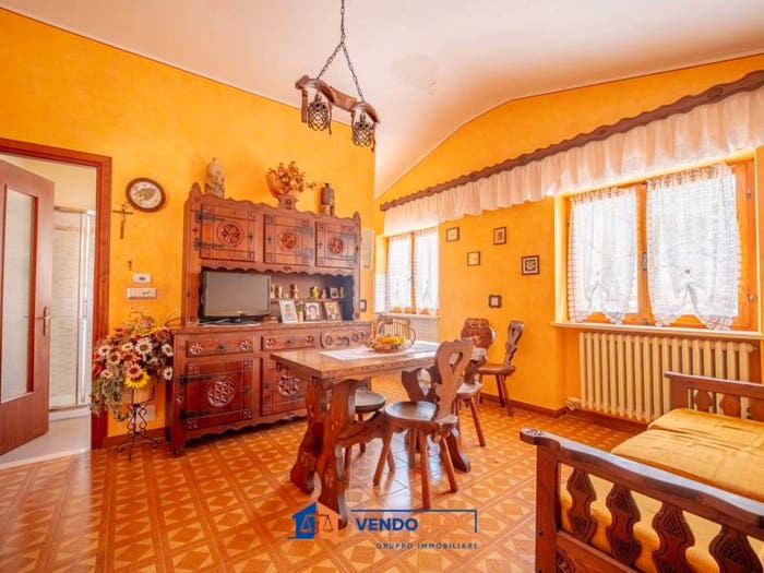 Casa quadrilocale in vendita in Via Monte Bourel, Demonte