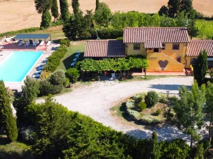 Casa con 6 locali in vendita in Guardistallo