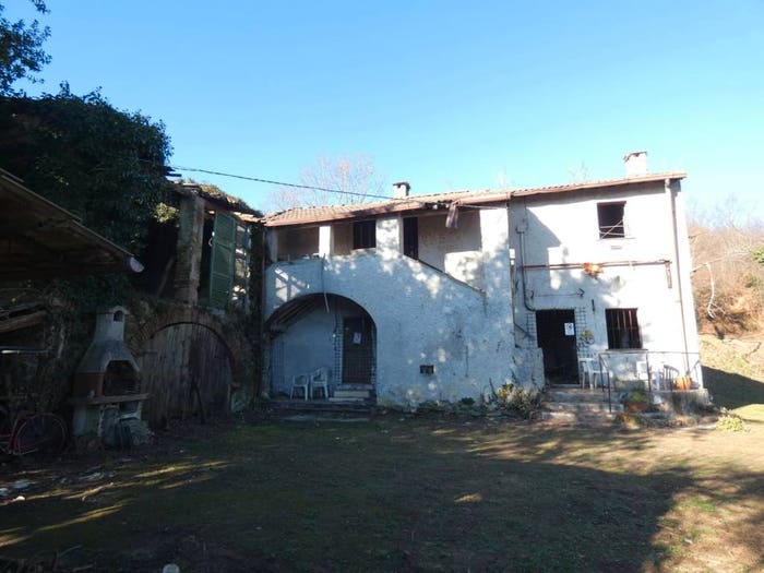 Casa con 6 locali in vendita in Via Montenotte, Altare