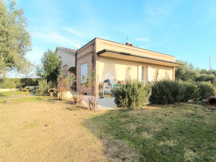 Casa con 6 locali in vendita in Via Cervese, Villa Chiaviche Calabrina, Cesena