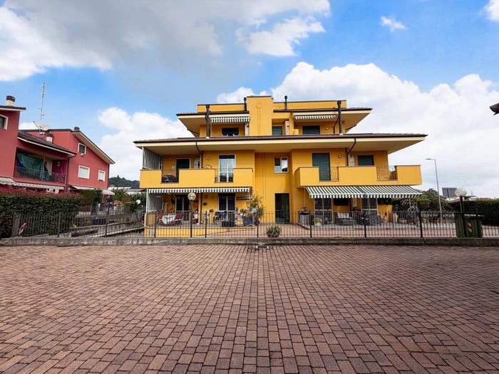 Appartamento quadrilocale in vendita in Via Provinciale Cuneo, Centro, Verzuolo