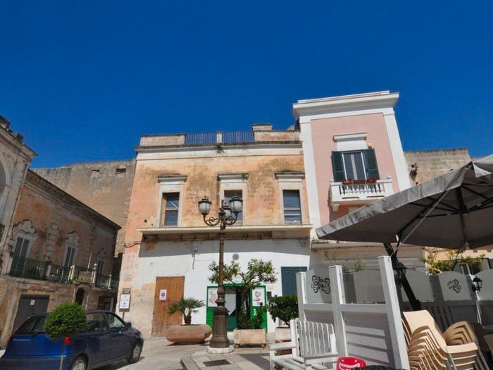 Appartamento con 5 locali in vendita in Piazza Regina Margherita, Grottaglie