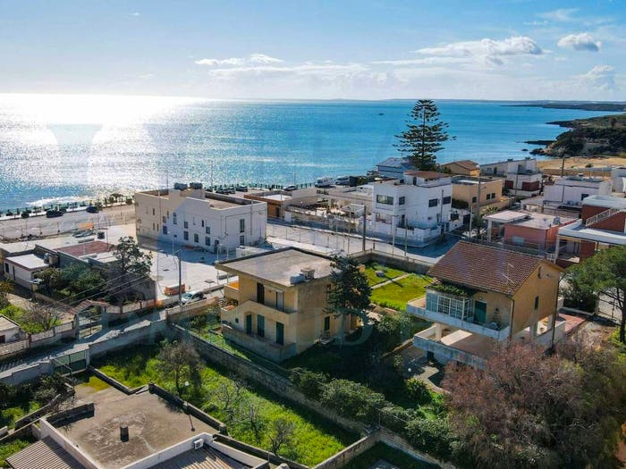Casa con 6 locali in vendita in Via della Sabbia d'Oro, Lido Di Noto, Noto