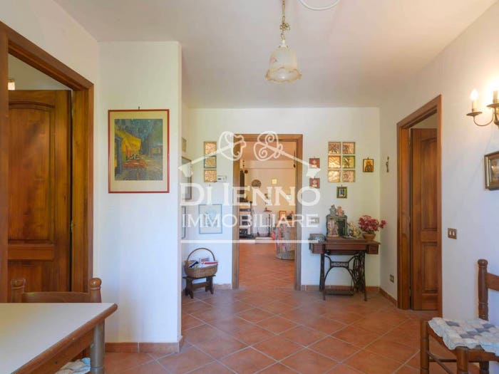 Casa con 6 locali in vendita in Via delle Mimose, Monte Caminetto, Sacrofano