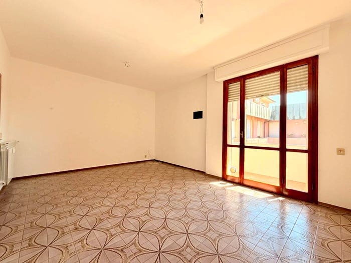 Appartamento con 6 locali in vendita in Via Alcide de Gasperi, Villaggi Bellaria, Pontedera