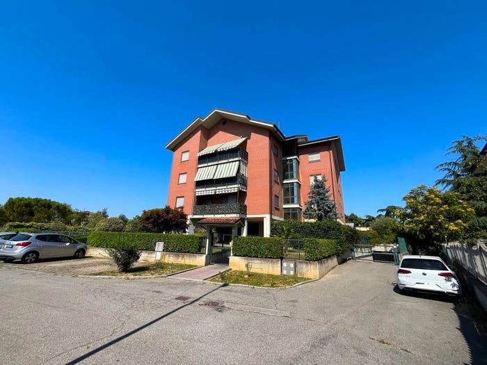 Appartamento quadrilocale in vendita in Strada Carpice, Mercato Santa Maria, Moncalieri