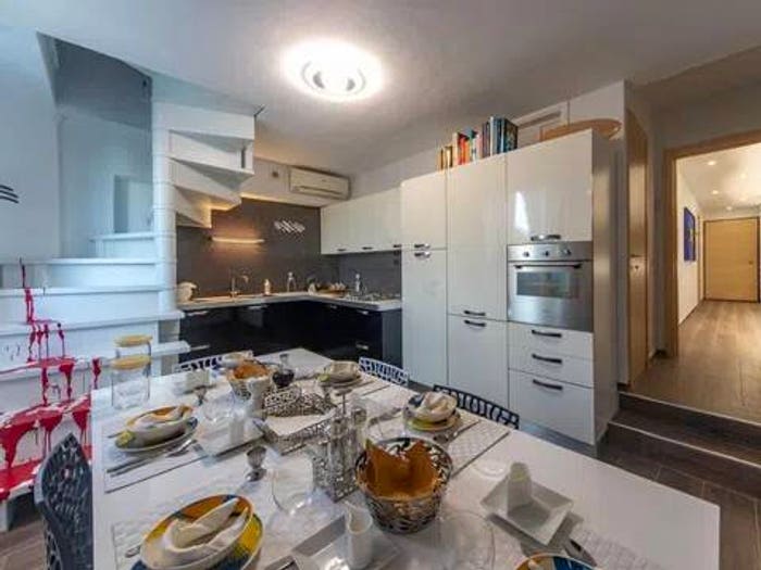 Appartamento quadrilocale in affitto in Lungomare, Viareggio