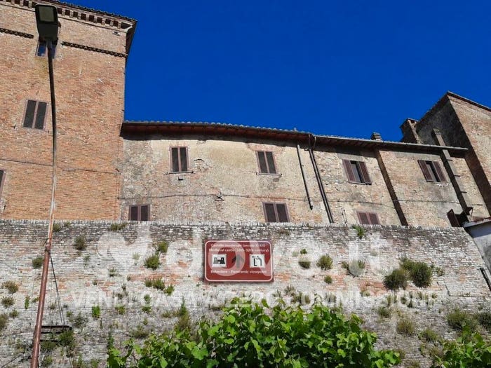 Casa con 6 locali in vendita in Via Castello del Fabro, Centro, Fabro