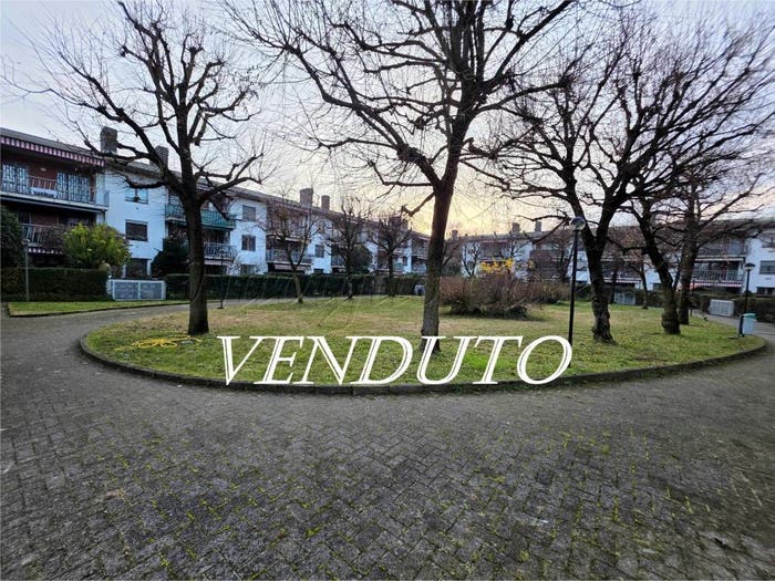 Appartamento bilocale in vendita in Via Grazia Deledda, Centro, Pessano con Bornago