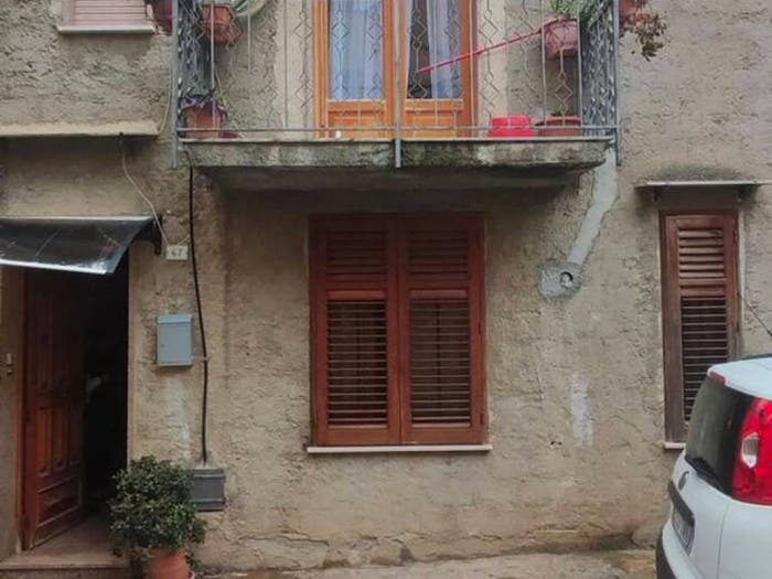 Appartamento quadrilocale in vendita in Via Abate Gioeni No Number, Collesano