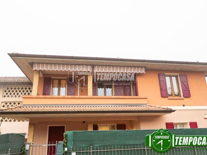 Appartamento trilocale in vendita in Via G Canevari, Centro, Trigolo