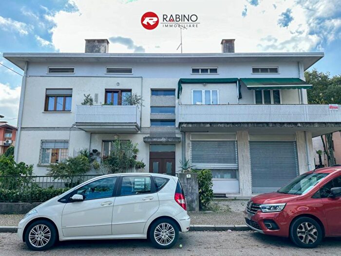 Appartamento con 5 locali in vendita in Via Bidernuccio, Vat Paderno, Udine