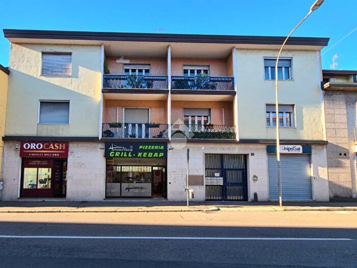 Appartamento bilocale in vendita in Via Sant'Ambrogio, Centro, Parabiago