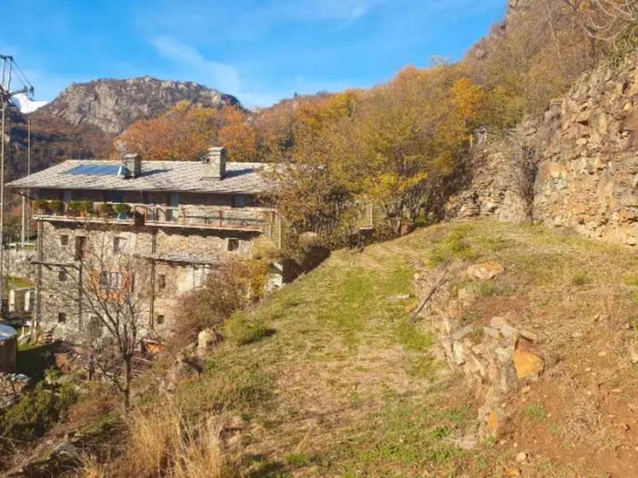 Casa monolocale in vendita in Via Artada, Centro, Donnas