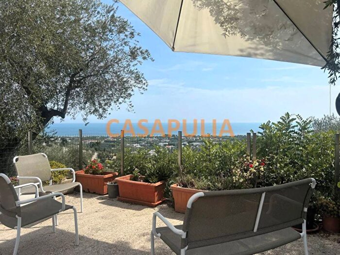 Casa trilocale in vendita in Contrada Macchia Di Mauro, Vieste