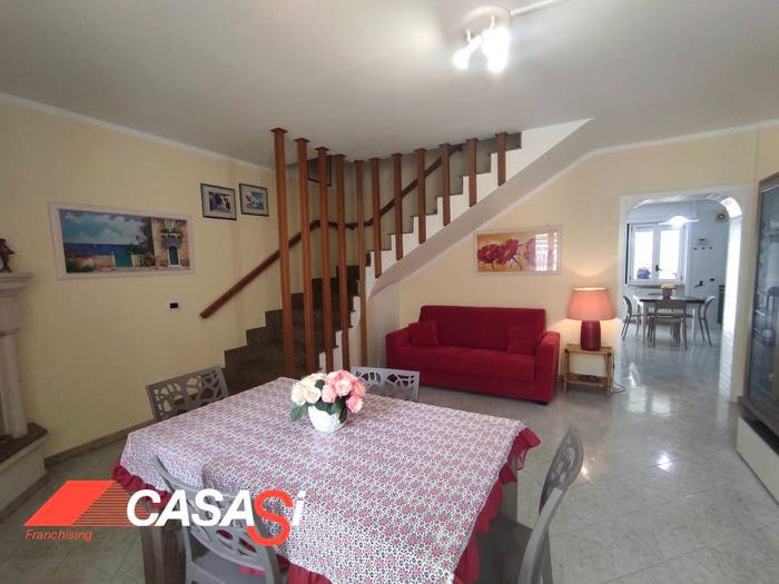 Casa quadrilocale in vendita in Via Ottocento Martiri, Centro, Otranto