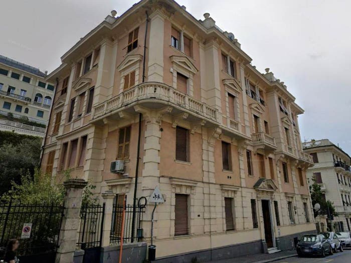 Appartamento trilocale in vendita in Via Francesco Pozzo, Albaro, Genova