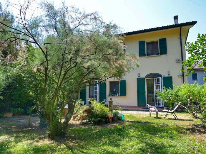 Casa con 6 locali in vendita in via Birbanteria, Castenaso
